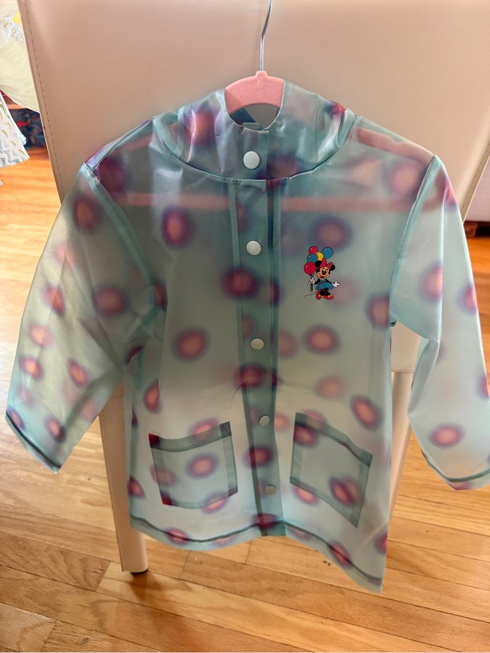 Disney store National Polka Dot Day Minnie Mouse rain jacket size 5/6